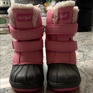 Cat & Jack Pink Snow Boots l 11